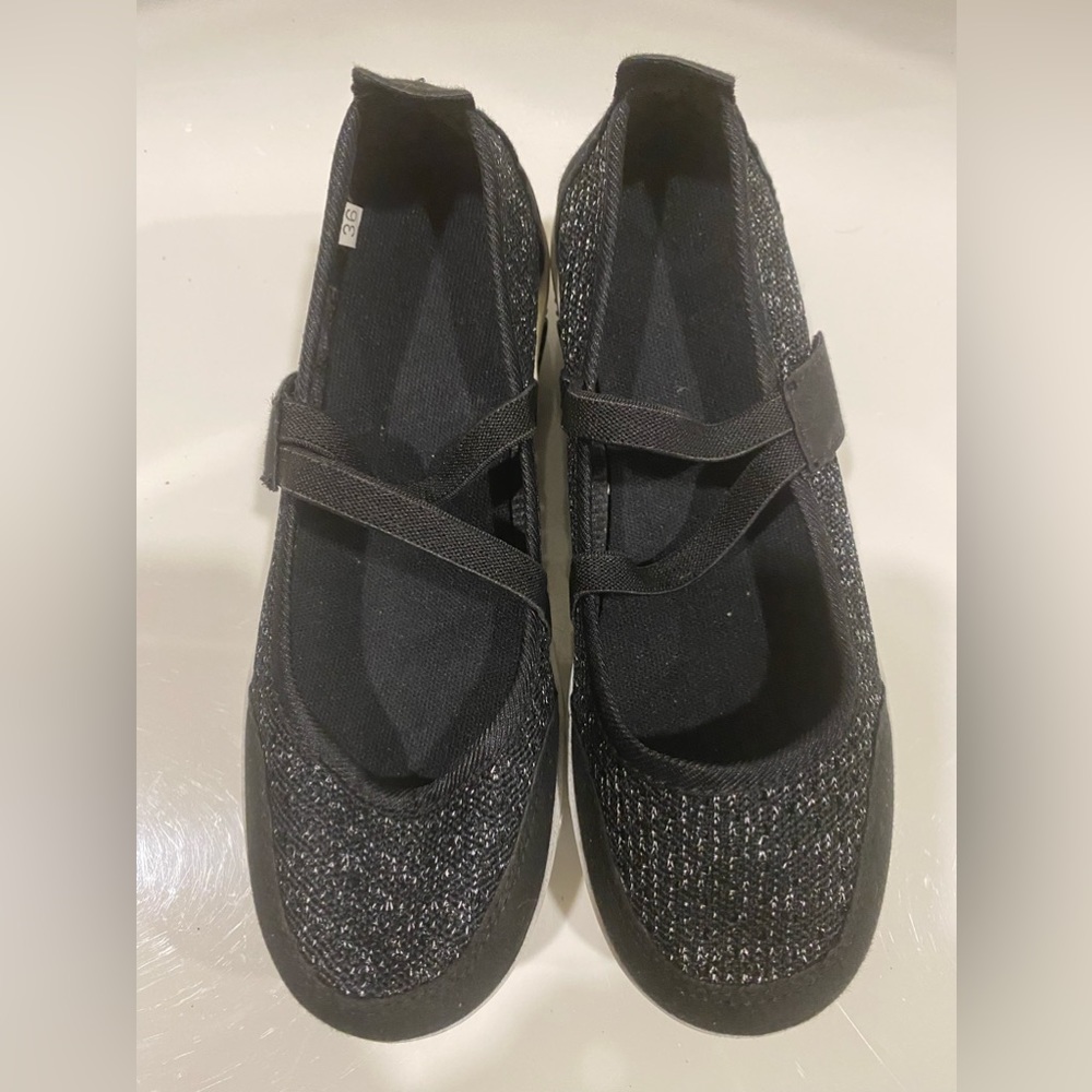 Black/Silver Mary Jane Athletic Shoes - Size 36